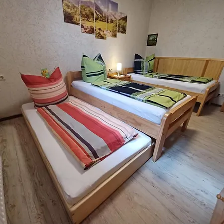 - Antonio Appartement Oberlungwitz
