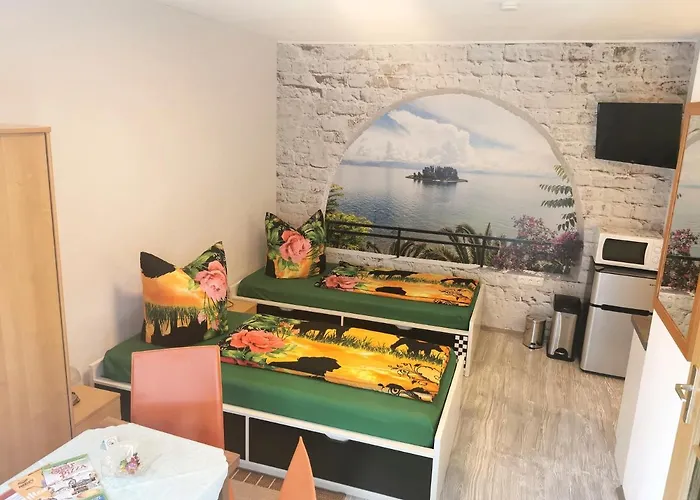 Ferienwohnung Oberlungwitz 아파트 오버룽비츠